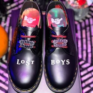 Dr. Martens Lost Boys Boots!❤️Limited Edition!🖤Doctor Martens!Womens 6, Men’s 4